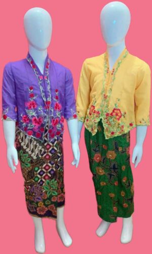 Traditional Malay Baju Kebaya